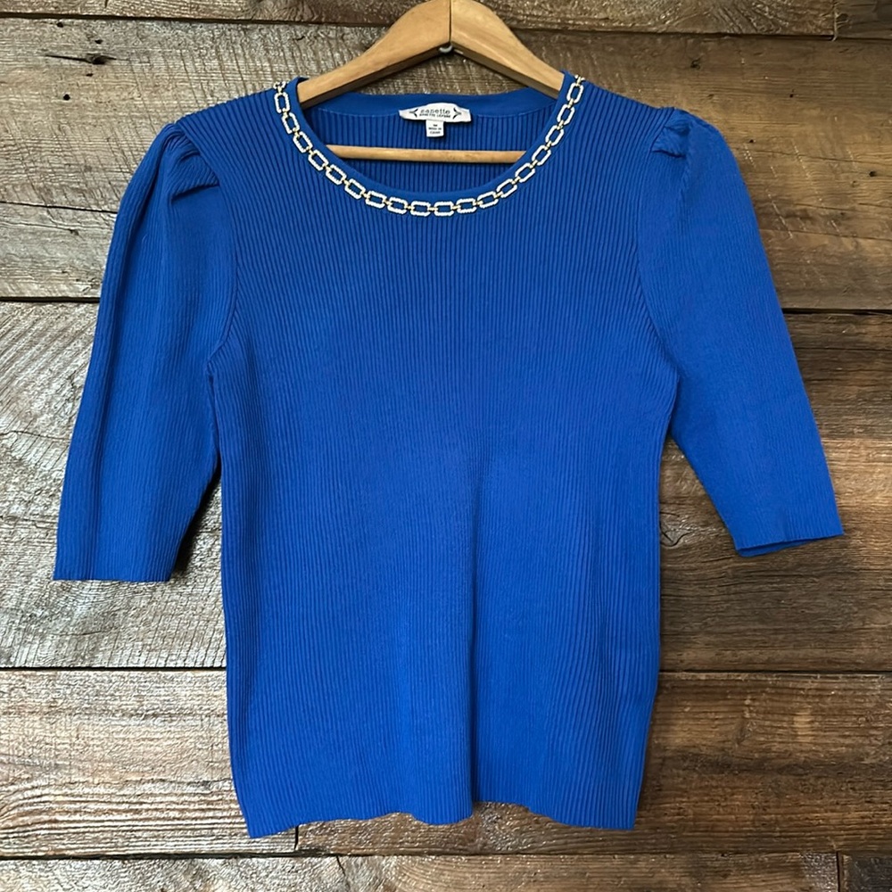 Jewelneck puffed sleeves sweater